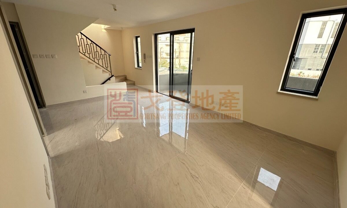 1036a58deb0794cba9c03503cc847ab9.jpg