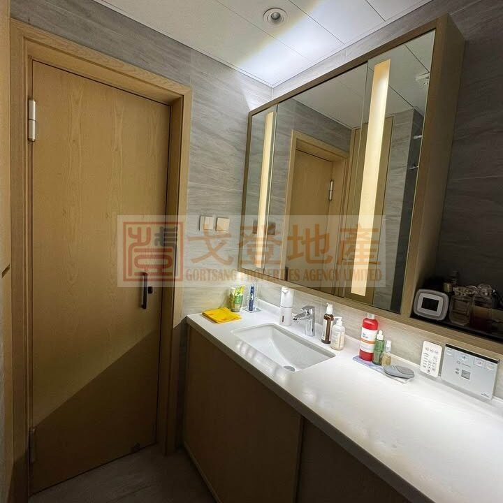 2db66732910ce45969e8ff7ff5aebed4.jpg