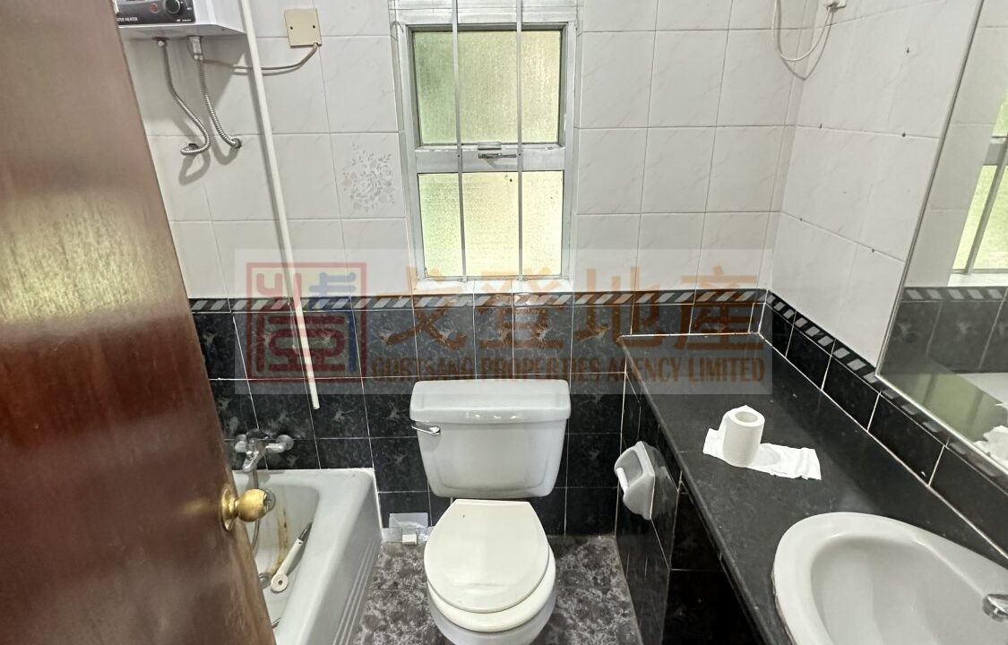 4d770de329f6de5155666cd3b36a1990.jpg