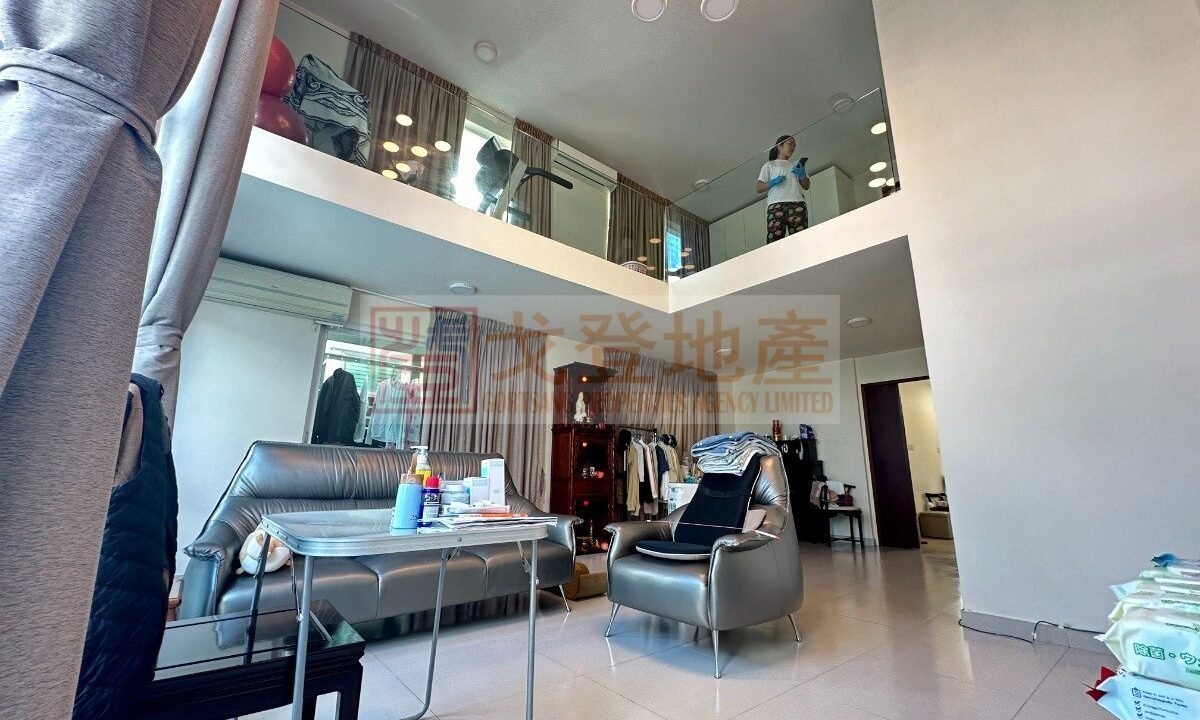 70c5602ec8401ad776fbfbb34fbf12cc.jpg