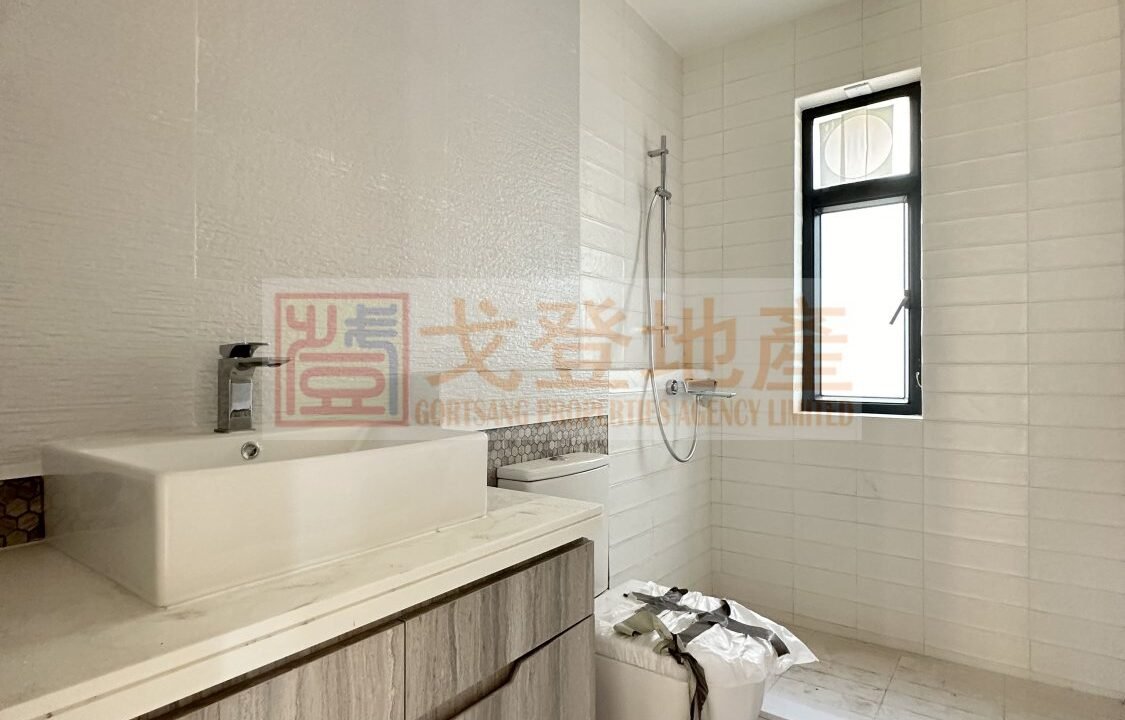 724dabc958fb366bf19f0bd5344b7b92.jpg