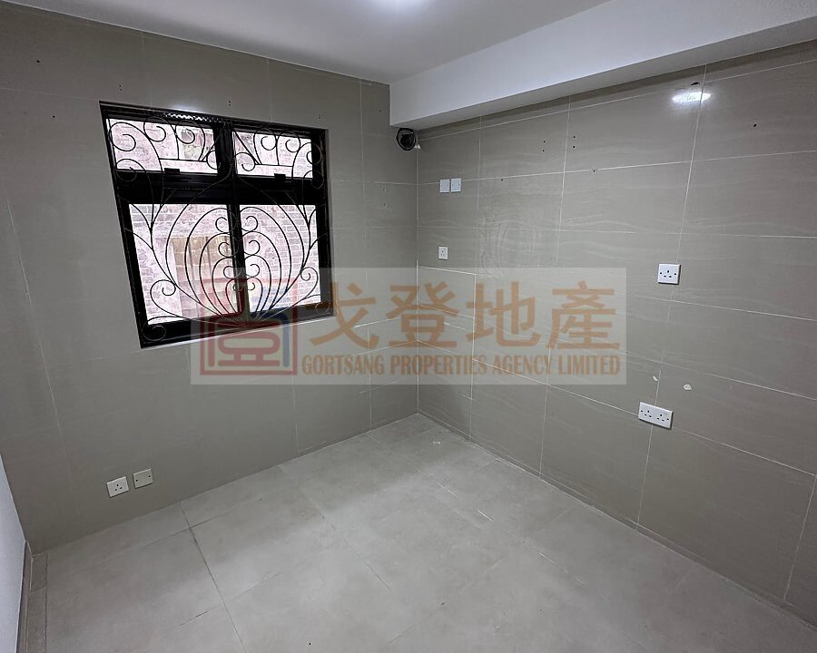 730ea84ee4fd6c953da776ba2ac513fa.jpg