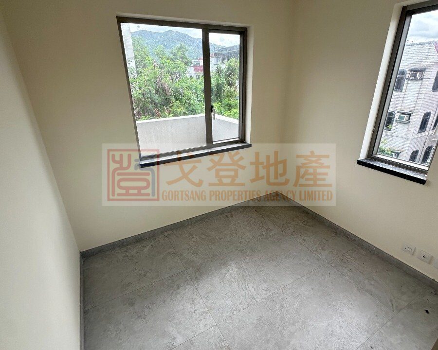 76ac9c60b241fcd7de958cc99d64f3ee.jpg