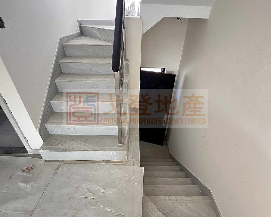 8cf1aeccc86262ab290d59d6e406938b.jpg