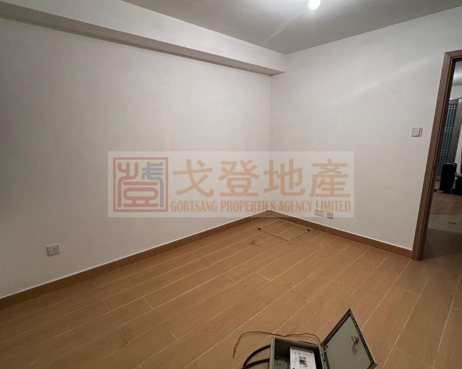 93bbb263dd79b1de43d9ca953eacab4a.jpg
