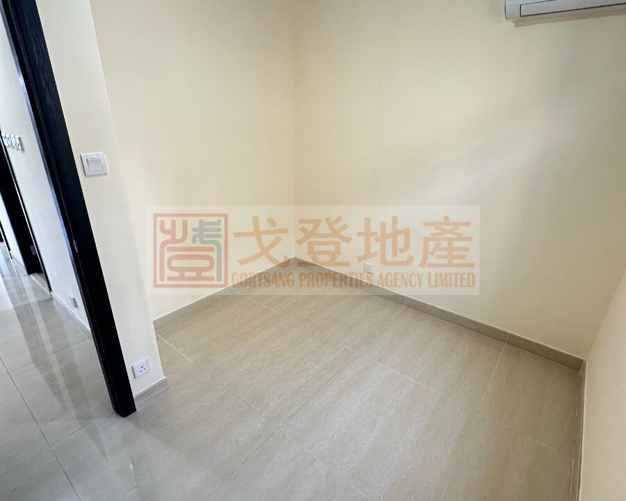 9c9619da5bacdb36c7d28ae1ec253b7b.jpg