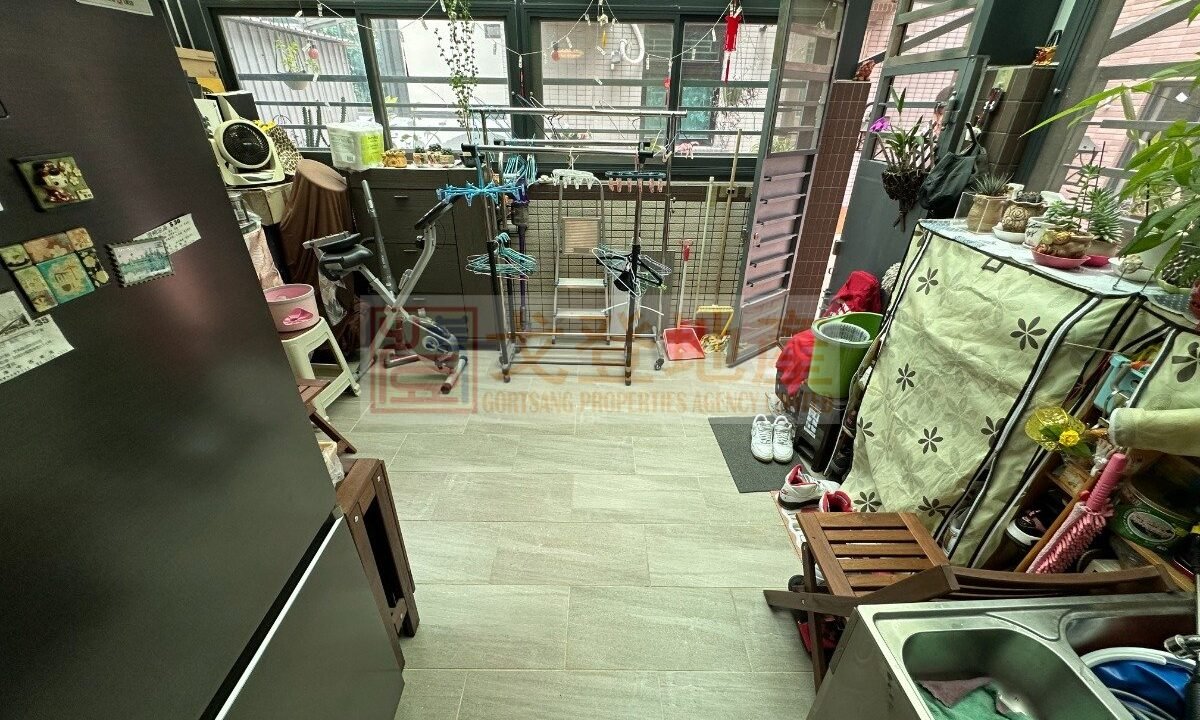 a09311c5ccc84a5cbe6731ac2ffcd234.jpg