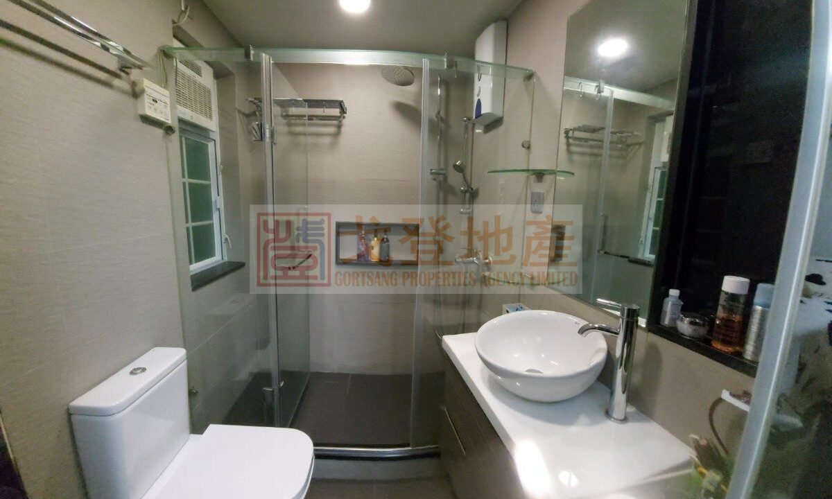 ae75996dea33f02c5ebdf3917a4236a9.jpg