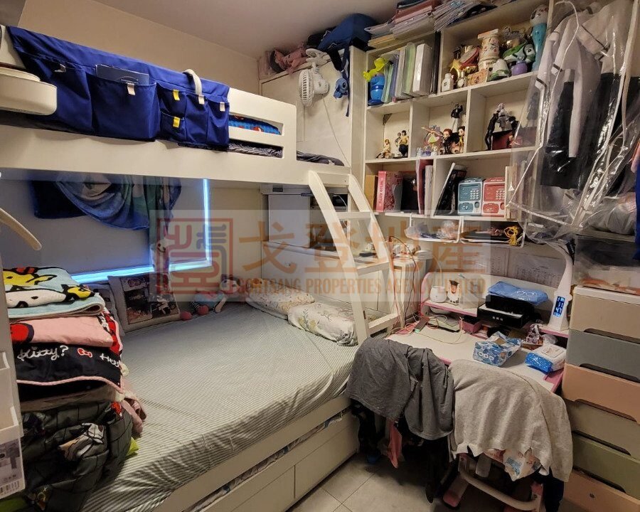 b50386c7f9e40a3ad03e271e9f2c9e8f.jpg
