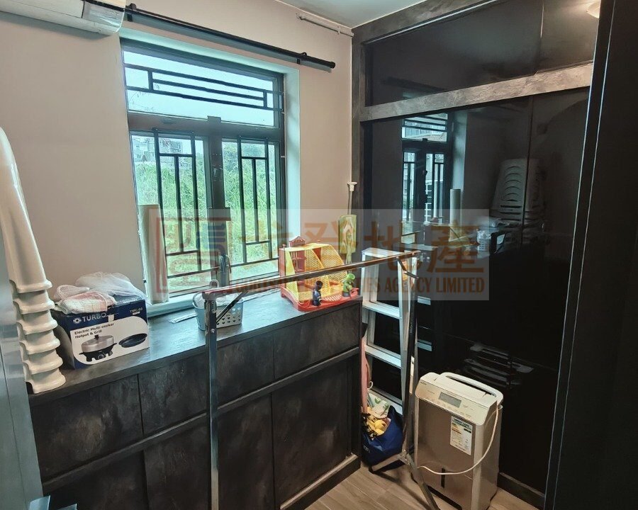 b5d32bfe5ca7a93fea72bb872cdcd67f.jpg