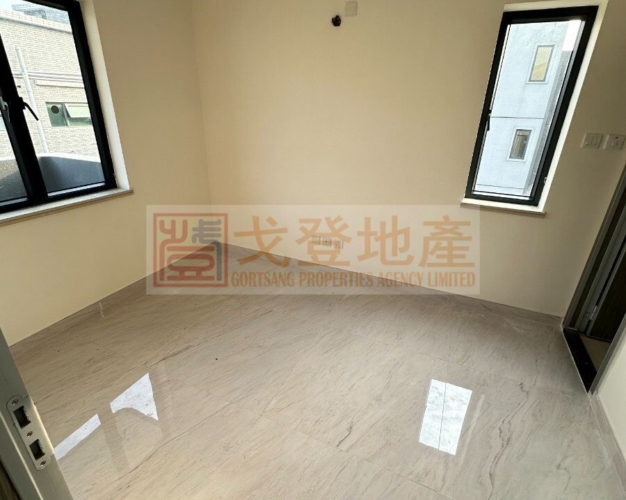 b6993d1852b78135aaa9b1520eabc576.jpg