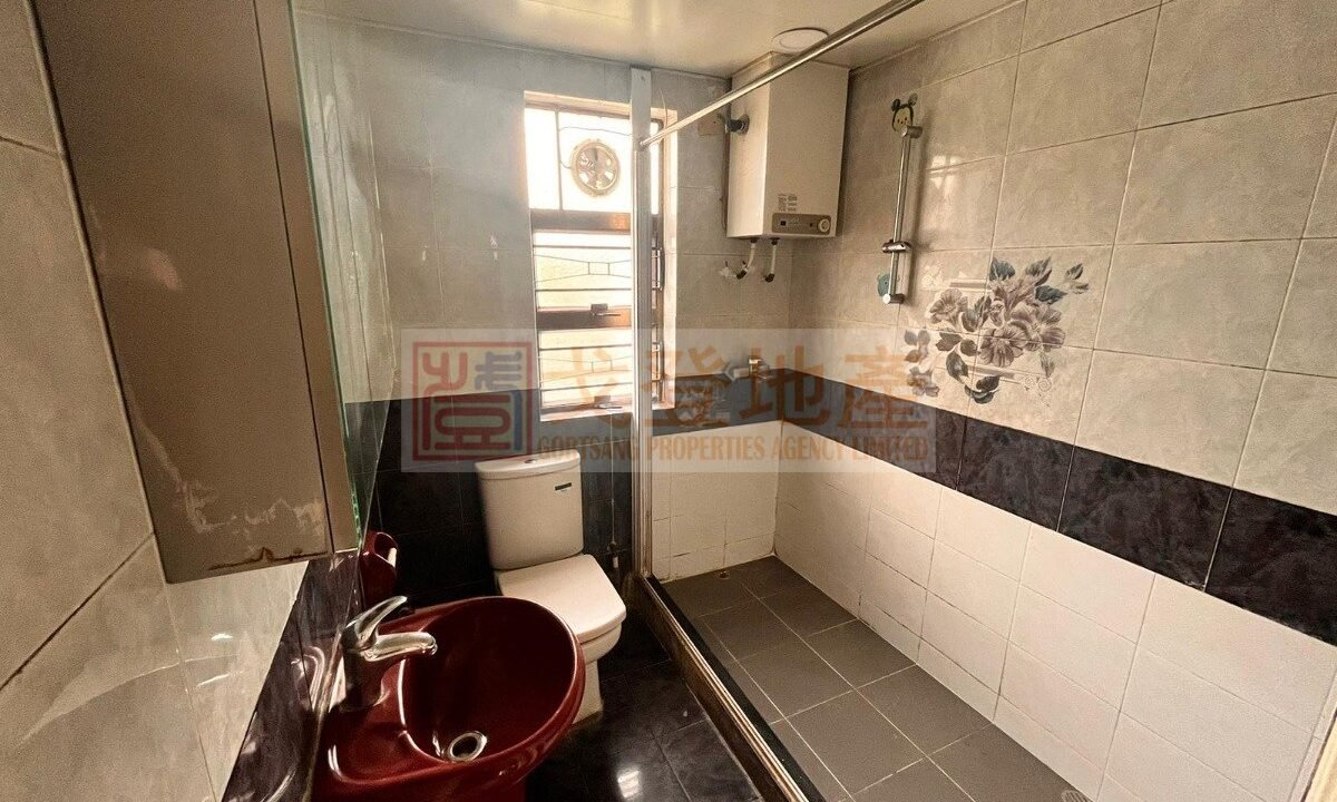 b70844efdc34ab894e1080dbc72b1cf7.jpg
