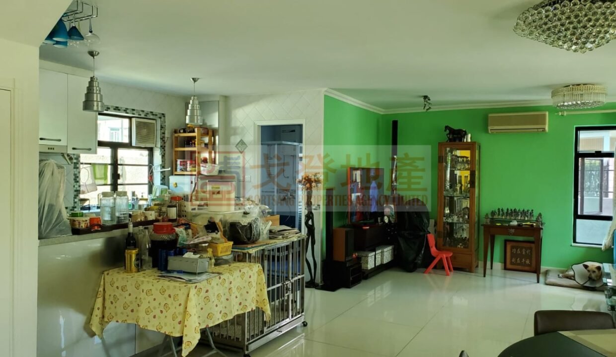 c2ea890efe388e6a6d7c4004774dcfa1.jpg