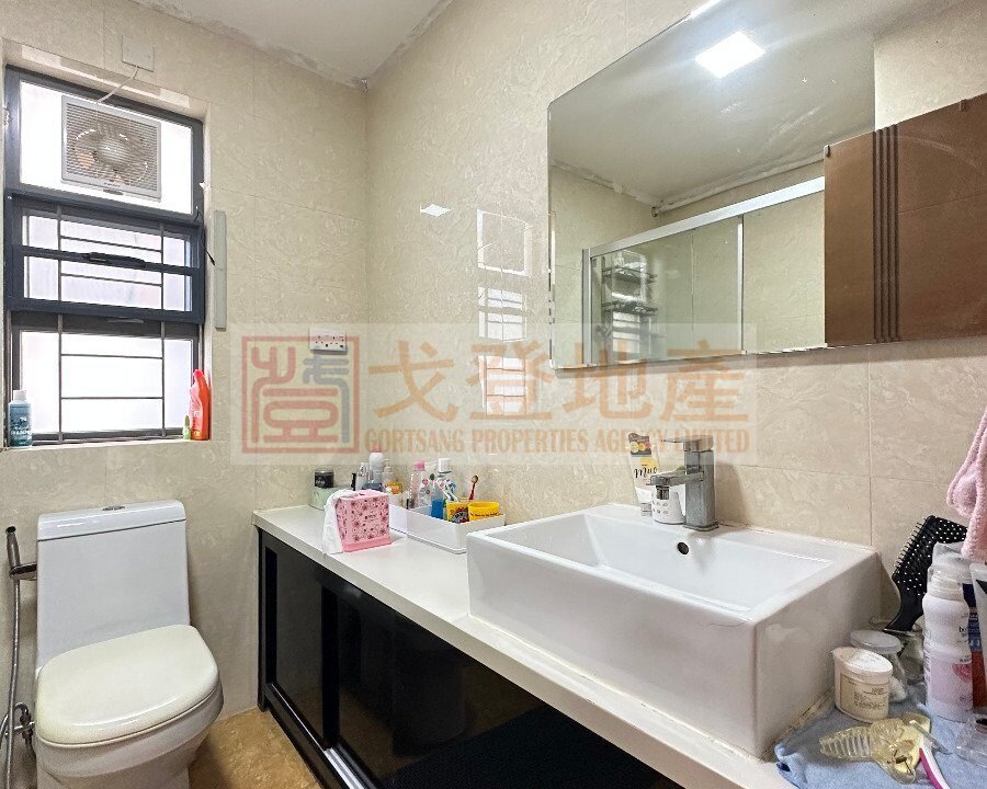 cc84d9cdb676aadbbc1258890f75a864.jpg