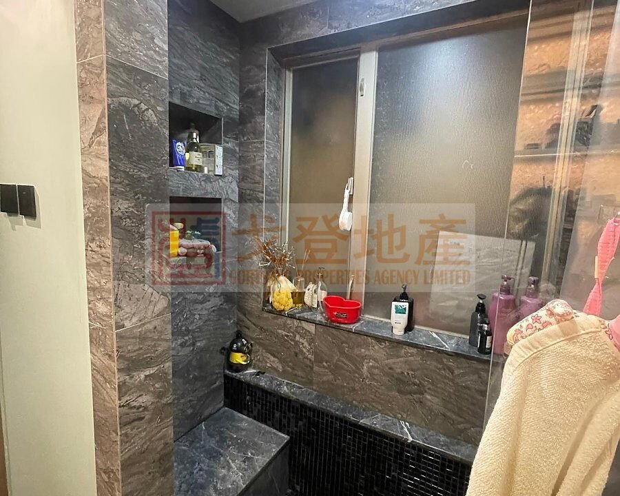 cd1ce2708477afe8721377d74c882d42.jpg