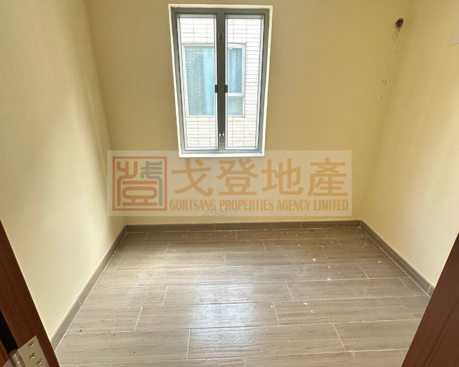 ce39947400371f24608e0b744e3e4244.jpg