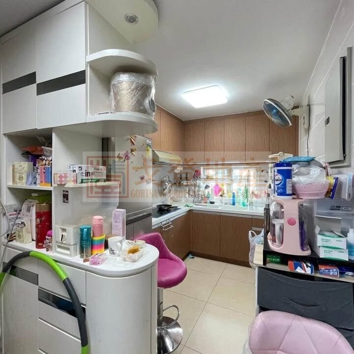 d9c1d2709a14930a2f28ec1e9d98cc7f.jpg