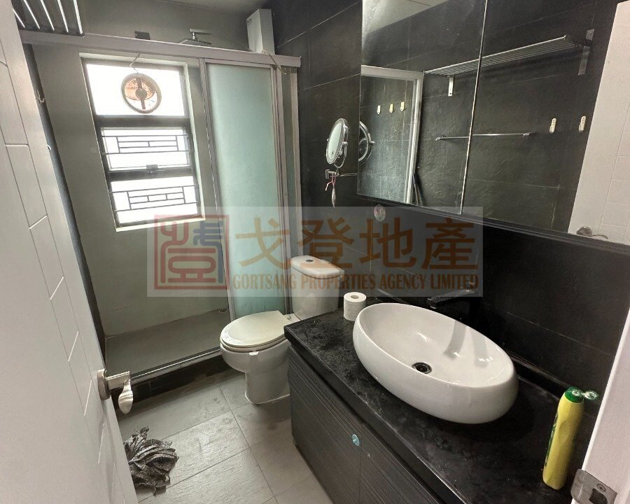 df8eb01ed00618b652905e45ea9efbe9.jpg