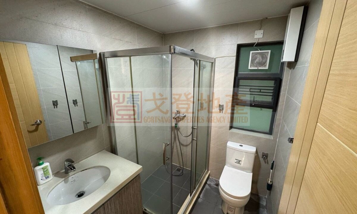 e376bd43f56a680a3d5029eaa519a5f9.jpg