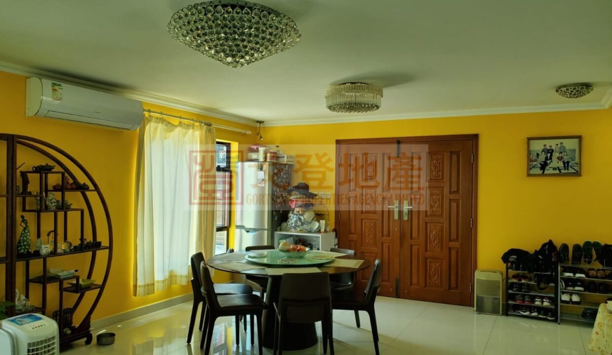 ed1efe535ae3d921dd5342fd62c1ef92.jpg