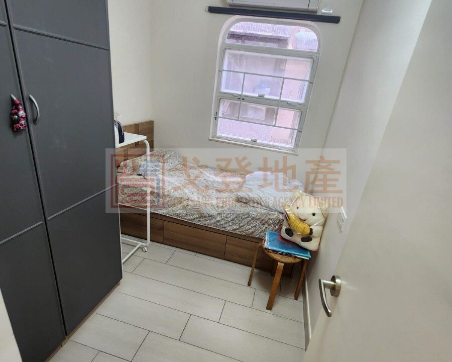 fcbe8bc6b881a1bed1f70c94e7d76144.jpg